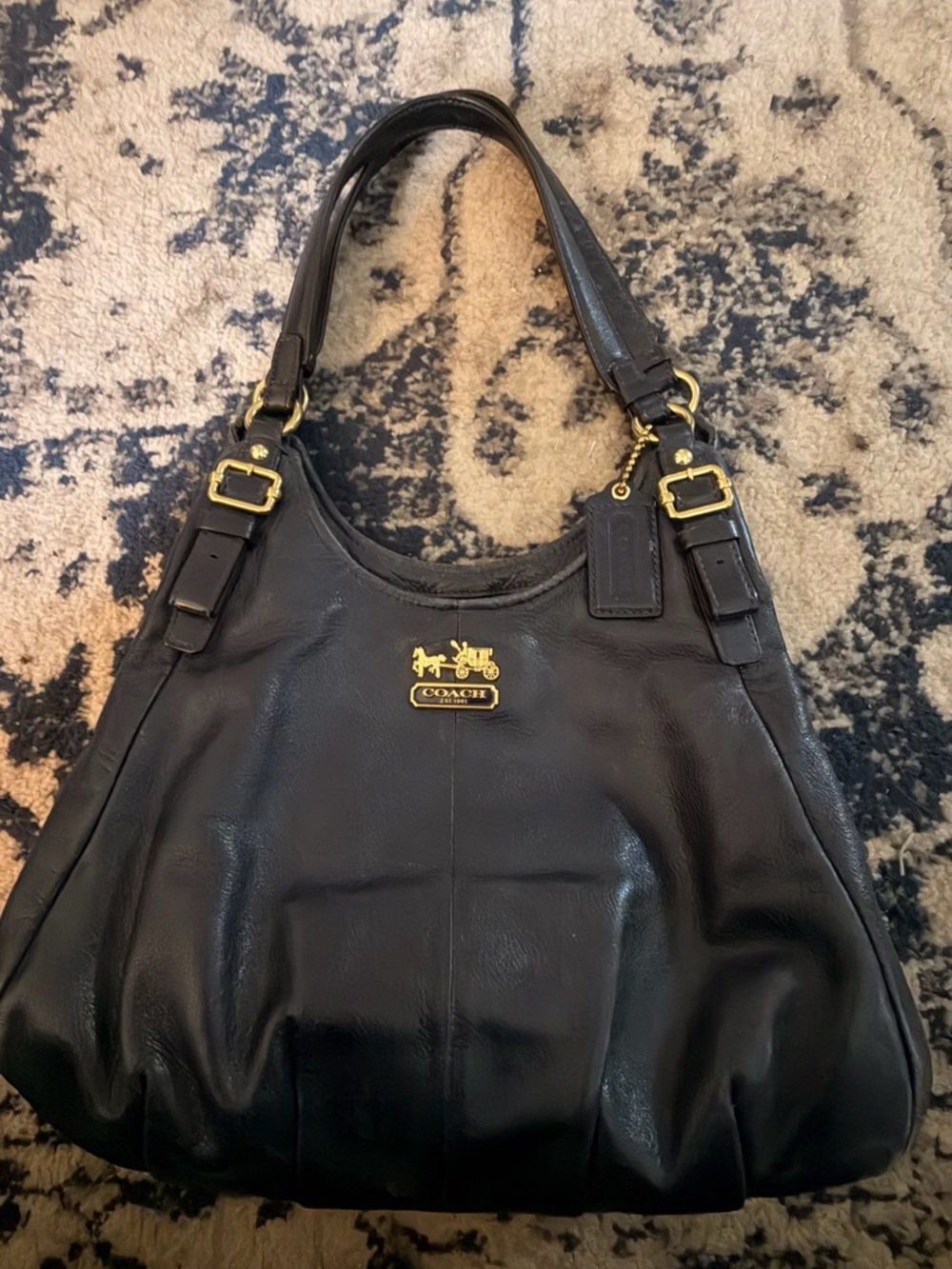 EUC Coach Vintage Navy Leather Shoulder Bag with Gold Hardware & 3 Compartments